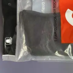 ソックス　赤黒2足 クッション付き靴下 Supreme Hanes hxu