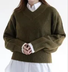 新品 セポ Vネックニット セーター プルオーバー カーキ M