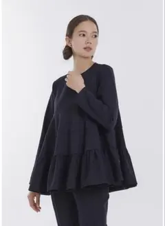 ヨリ　yori ティアードぬくぬくブラウス　ブラック 2026年最新】yori ぬくぬくの人気アイテム - メルカリ