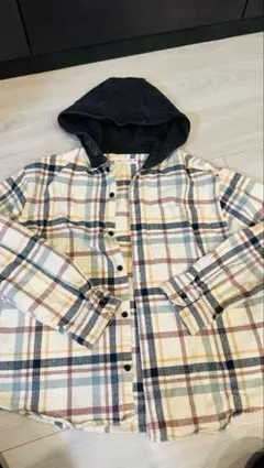 おまとめ歓迎^_^ZARA チェック柄フード付きシャツ 中古