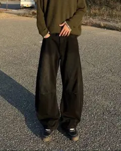 ブラックデニム ワイドレッグパンツ