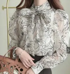 GRL（グレイル）花柄シアーボウタイブラウス