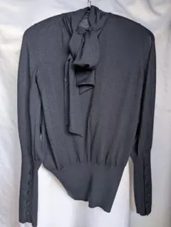 クリスチャン　ディオール)リボン付き長袖ニット