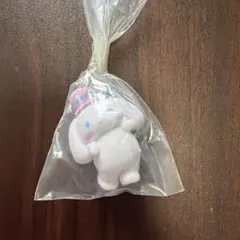 サンリオ　フロッキーキーホルダー　シナモロール