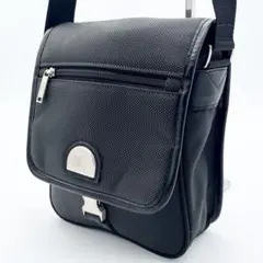 【美品】 BURBERRY ショルダーバッグ　ナイロン　レザー　ロゴ金具　ホースのサムネイル