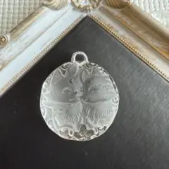 水晶　きつね　ペンダントトップ