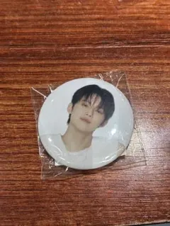 txt カプセルトイ　ヨンジュン　缶バッチ