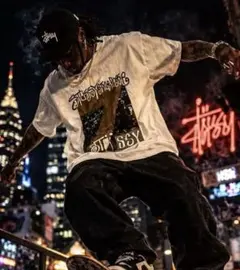 2005年製　Stussy オールド　ステューシー チャリティーTシャツ　黒タグ 2005年製 Stussy オールド ステューシー チャリティーTシャツ 黒タグ