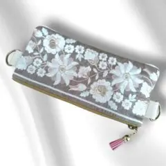 セール　インド刺繍リボン×　リバティ　フラット　ポーチ　サコッシュ