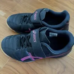 アシックス　サッカーシューズ　室内用トレーニングシューズ　18㎝