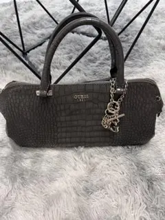GUESS クロコダイル風ハンドバッグ