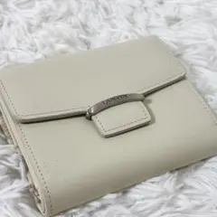 ランバンコレクション　Ｗホック　折り財布　レザー　ベージュ　ロゴ金具