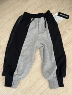 キッズパンツ 100cm 黒とグレー　新品未使用タグ付き
