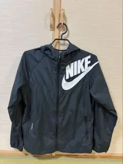 NIKE ウィンドブレーカー ブラック 155センチ　Lサイ　子供用