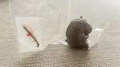 カバ フィギュア 釣り竿 ミニチュア