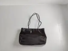 PRADA　エナメルバッグ