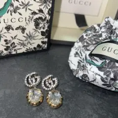 美品GUCCI GGロゴデザイン 片耳 ダイヤモンド k18WG ピアス - メルカリ