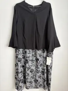 最終お値下げ！大きいサイズ　フレアスリーブ 花柄 ロングワンピース　5L