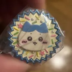 ちいかわ カプセルトイ『手作りおやつチャーム』ハチワレ