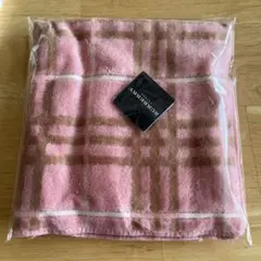 ピンク チェック柄 タオルハンカチ　Burberry
