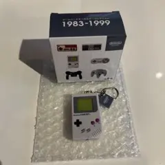 【ショッパー付】ニンテンドーミュージアム　ゲームハードキーホルダー　ゲームボーイ