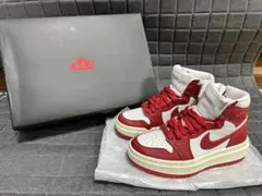 Nike ナイキ ウィメンズ エアジョーダン 1 ハイレッド