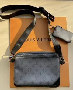 LOUIS VUITTON ショルダーバッグ ブラック