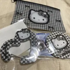 Hello Kitty モノトーン　ビニールポーチ・アクリルカラビナ・缶バッジ