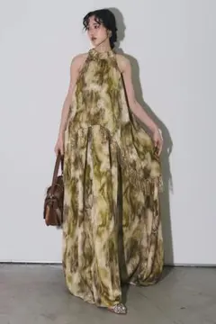 現行品 ANDREA & Co【AUBREY】水彩アートティアードワンピース - メルカリ