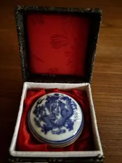 書道具　文房具　景徳鎮製　朱肉　雪景画　乾隆年製　款　時代　唐物 書道具 文房具 景徳鎮製 朱肉 雪景画 乾隆年製 款 時代 唐物 - メルカリ