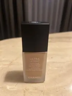CHANEL ULTRA LE TEINT B20のサムネイル