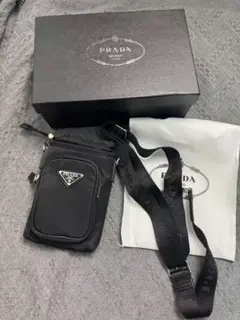 PRADA ブラック ショルダーバッグ