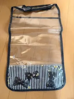 스타 글리터가 사용된 투명 백팩 커버