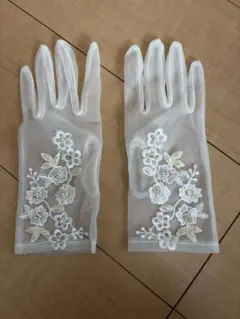 ウェディンググローブ 花柄刺繍 アイボリー