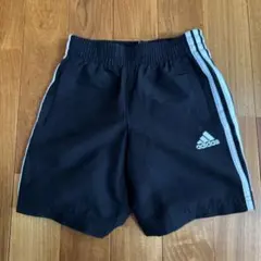 adidas ブラック ハーフパンツ 120