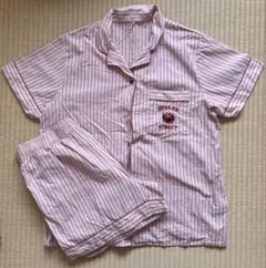 GU パジャマ　半袖　半ズボン　セサミストリート　エルモのサムネイル