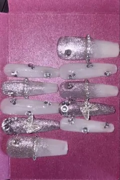 シンプルネイル/マグネットネイル/ホワイトネイル/ロングネイル