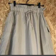 SALOON シャカシャカ素材　ロングスカート フレアロングスカートのサムネイル