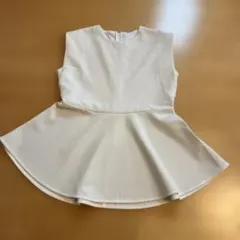 ホワイト ノースリーブ ペプラムトップスのサムネイル