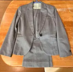 【美品】パーフェクトスーツファクトリー　スーツ　グレー