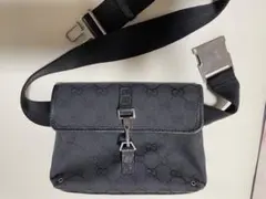 ブラック GUCCI GGパターン ボディバッグ