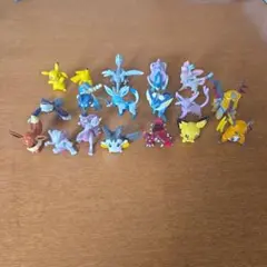 ポケモン　モンコレ他18体セット