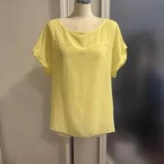 ローズバッド★イエロー シフォン 半袖 トップスのサムネイル