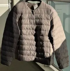 新品タグ付ユニクロパフテックL完売色ライトパープル収納袋付ノーカラージャケット