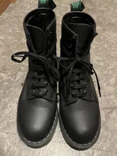 Dr.Martenの元祖と言われるSolovairロンドン正規店限定艶消しレザーのサムネイル