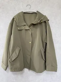 マウンテンパーカー
