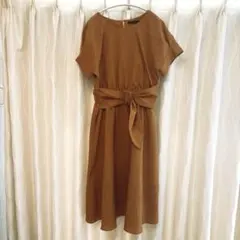 ブラウン 半袖 ワンピース ウエストベルト付き