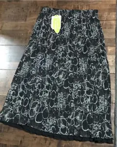 【お値下げしました】新品★リバーシブルプリーツスカート★