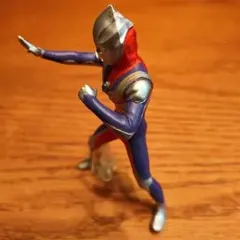 ウルトラマン 戦闘ポーズ フィギュア