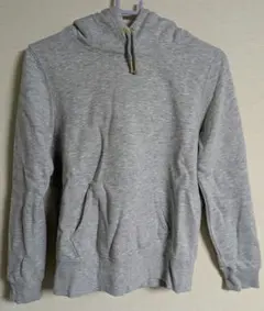 ち*り様 GU ジーユー　グレー フード付きパーカー　Mサイズ